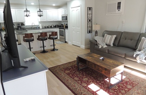 Brooksville Cottage | Cozy Cottage of Weeki Wachee