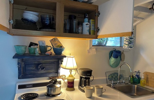 Rockport Cottage | Cozy Cottage Old Fashioned Charm