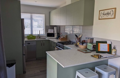 Lowburn Cottage | Cozy Cottage on Begg Lane