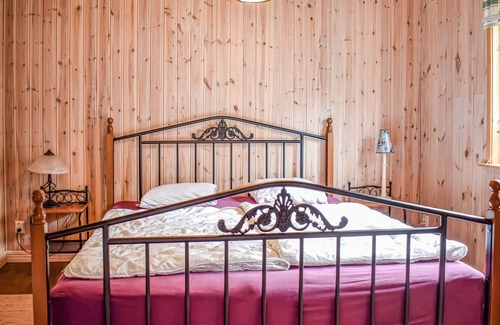 Malilla House | Cozy cottage with natural plot in quiet surroundings.