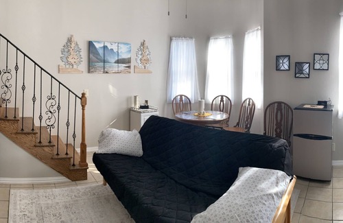 Cotton Gin Apartment | Cozy Country Castle Retreat