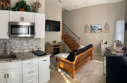 Cotton Gin Apartment | Cozy Country Castle Retreat