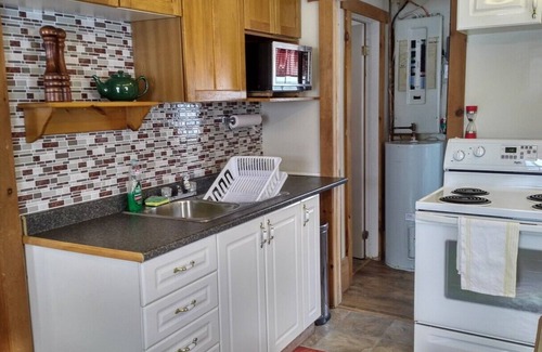 Gores Landing Cottage | Cozy Country Cottage near Rice Lake