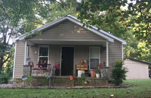 Batesville Cottage | COZY COUNTRY COTTAGE