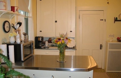 Mauston Other | Cozy Country Historic Home - Clean,Spacious,Scenic - near Devil's Lake ,WI Dells
