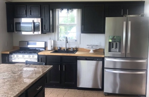 Carson House | Cozy, country living with plenty of privacy and fun things to do!