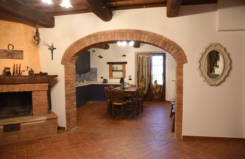Ponte di Gabbiano House | Cozy country villa nestled in the hills of Crete Senesi
