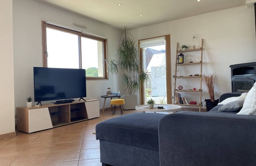 Locoal-Mendon House | Cozy Countryside House in Locoal-Mendon: 3 Bedrooms, Garden, Near Ria d'Etel and Beaches