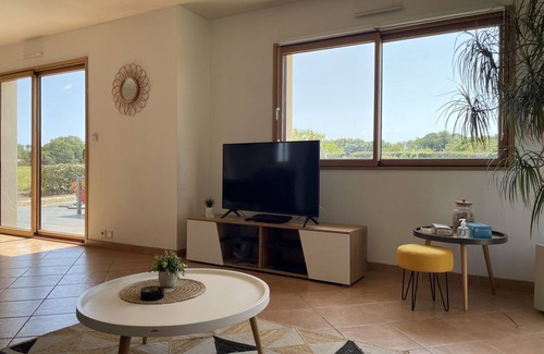 Locoal-Mendon House | Cozy Countryside House in Locoal-Mendon: 3 Bedrooms, Garden, Near Ria d'Etel and Beaches