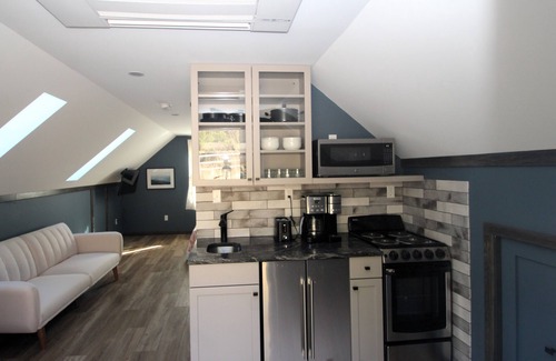 Rector House | Cozy Couple's Bungalow near Ligonier!