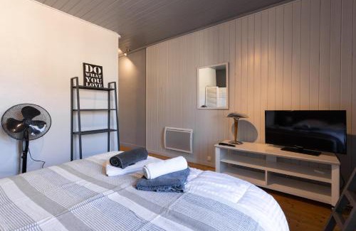 Jonzac Apartment | Cozy Cozy