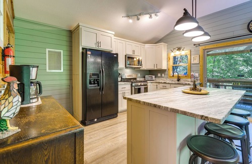 Hayesville Cabin | Cozy Creekside Cabin w/Fire Pit & Views!