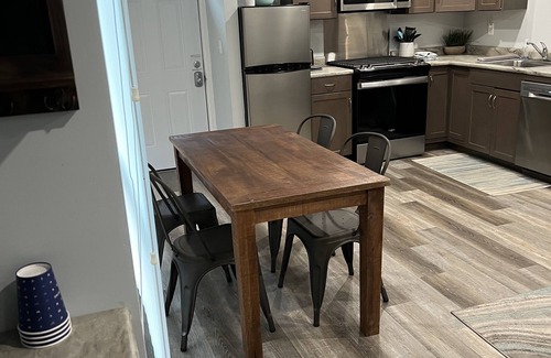Michigan City House | Cozy cute home recently rehabbed with 5 min to outlet mall, casino