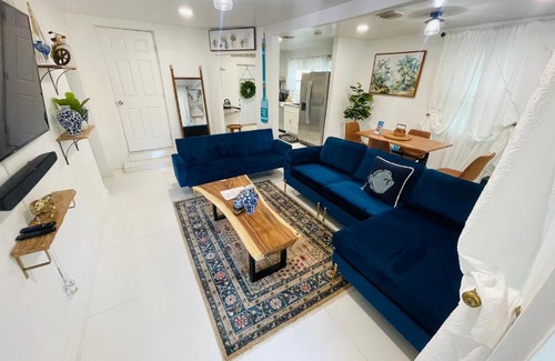 Miramar House | Cozy Cute House By Guitar Hotel