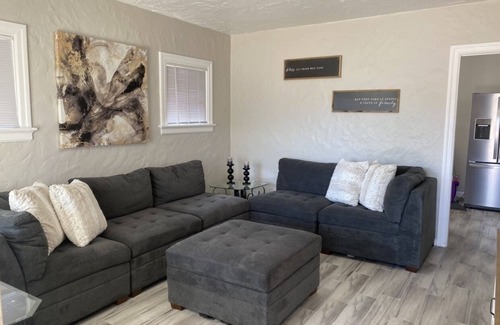 Salinas House | Cozy cute two bedroom house
