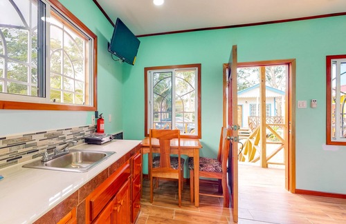 Dangriga Cabin | Cozy Dangriga cabin, romantic Belize getaway, couples’ retreat Belize