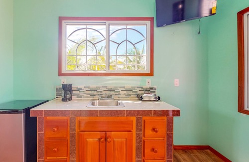 Dangriga Cabin | Cozy Dangriga cabin, romantic Belize getaway, couples’ retreat Belize