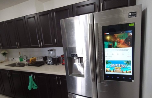 Humber Summit Condo | Cozy Delux 2BR + 2BTH in Toronto. Just 9mins from YYZ Airport.