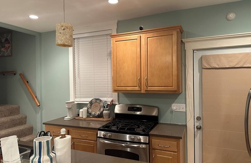 Crescent Hill House | Cozy Derby Homen2 Bedroom Shotgun style home, with Large Adorable Loft