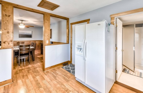 Glenora House | Cozy, Dog-Friendly Home w/ Free WiFi & a Furnished Patio - Close to Lake Anna