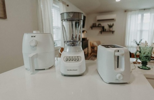 Corn Hill Apartment | Cozy Downtown Loft - 1BR
