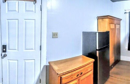 Galt House | Cozy Downtown River Loft