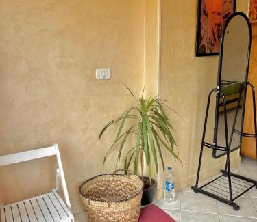 As-Sayidah Zaynab Apartment | Cozy Downtown Stay