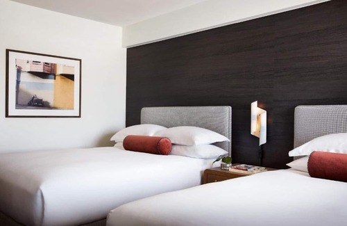 Fisherman's Wharf Hotel | Cozy Escape! 2 Units Near Ghirardelli Square, Fisherman’s Wharf & Fort Mason!