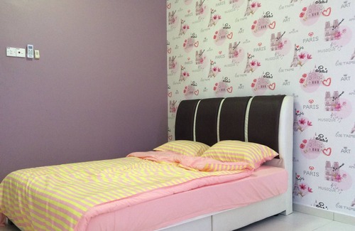 Malacca City House | Cozy family room in central melaka