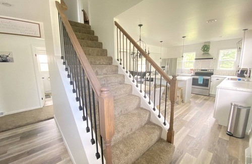 Baraboo House | Cozy Farmhouse located in the country between Devils Lake and Wisconsin Dells