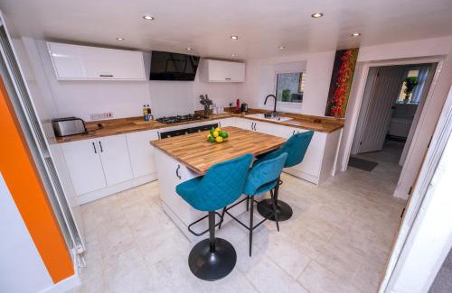 Port Talbot House | Cozy Forest Retreatlog Burnerdog Friendly