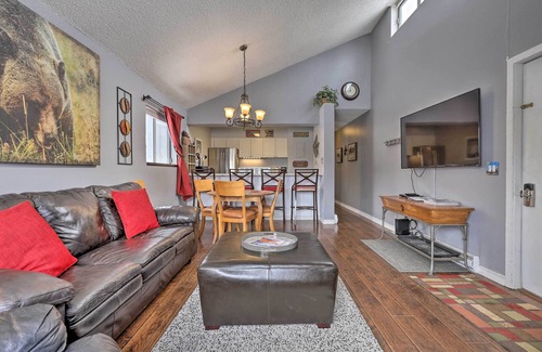 Fraser Condo | Cozy Fraser Mtn Retreat w/Shuttle to Winter Park