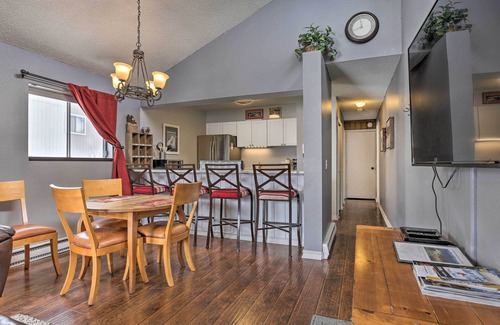 Fraser Condo | Cozy Fraser Mtn Retreat w/Shuttle to Winter Park