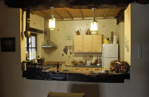 Monfort House | Cozy French Escape in Monfort