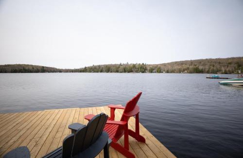Algonquin Highlands House | Cozy front lake cottage!