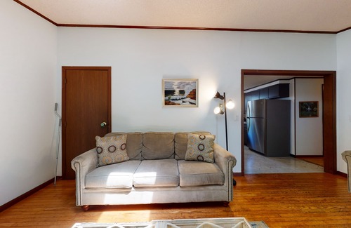 Vineyard Haven House | Cozy getaway in a central location w/a full kitchen & furnished deck