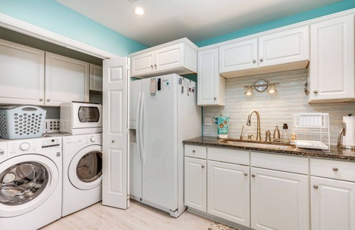 Goose Creek House | Cozy Goose Creek Escape w/Patio & Grill