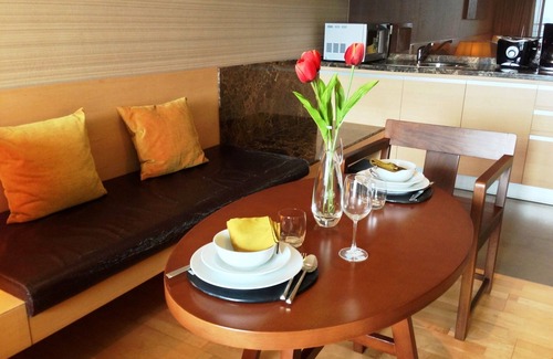 Sathorn Condo | Cozy/Great Location Sathorn Condo