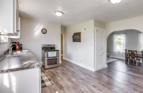 New Haven Huron County House | Cozy Greenwich Vacation Rental w/Fire Pit