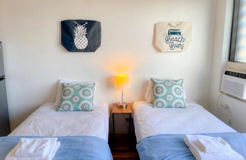 Waikiki Apartment | Cozy Hawaiian Monarch condo
