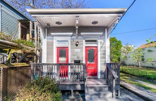 Mid-City Apartment | Cozy Historic 2BR House 10 Min to French Quarter