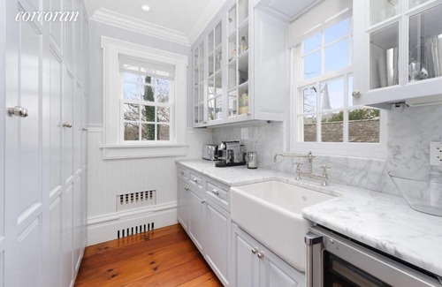 Sag Harbor House | Cozy Historical Sag Harbor Village Home - 5 min walk to town, working fireplaces