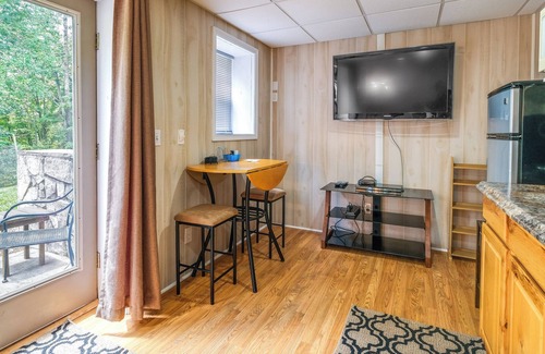 Ingles Apartment | Cozy Hiwassee Vacation Rental w/Yard