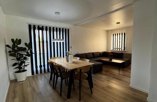 Holeby Villa | Cozy Holeby House Close to Puttgarden & Femern & Lalandia & Knuthenborg