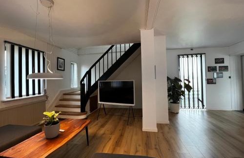 Holeby Villa | Cozy Holeby House Close to Puttgarden & Femern & Lalandia & Knuthenborg