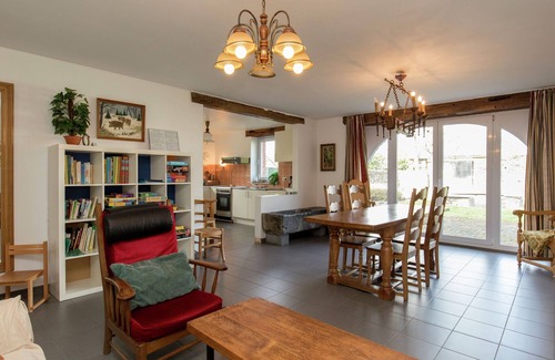 Gerimont House | Cozy Holiday Home in Sainte-Ode with Sauna