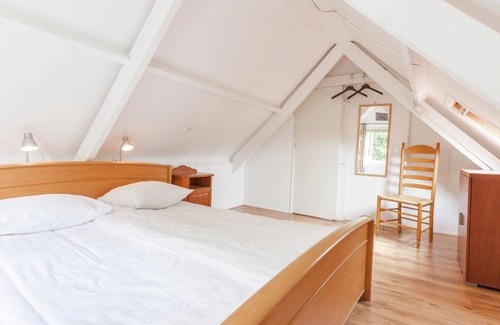 Municipality of Baarn House | Cozy Holiday Home near Forest in Baarn
