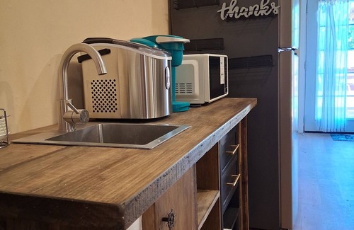 Bay Front To La Porte House | Cozy Home 2-bedroom in La Porte. n2 minutes to Sylvan Beach Park
