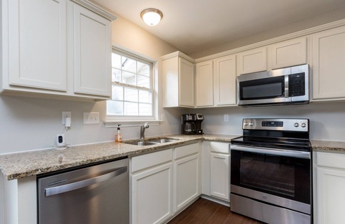 Paw Creek House | Cozy Home Carolina Minutes from uptown Charlotte and the Whitewater Center!