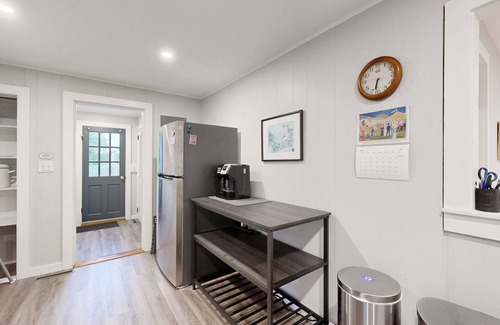 Barnstable House | Cozy home close to the beach with patio, Washer/Dryer, & Partial AC